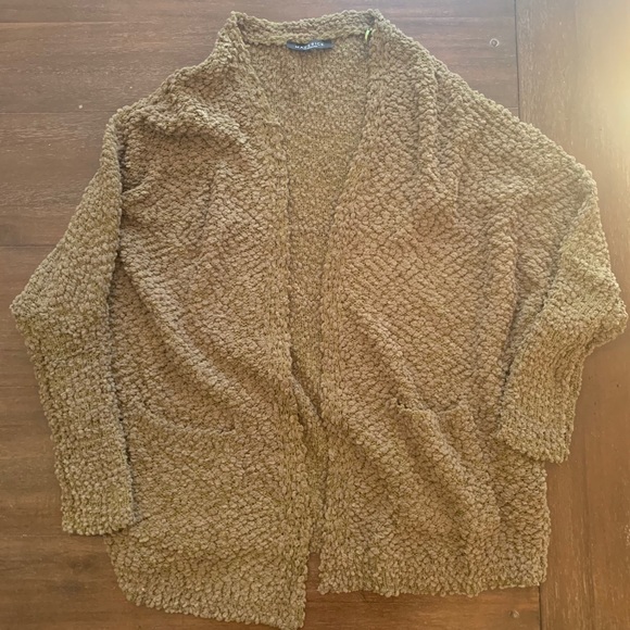 ✨NWOT✨MAVERICK the Collection Tabby Cardigan - Picture 3 of 12